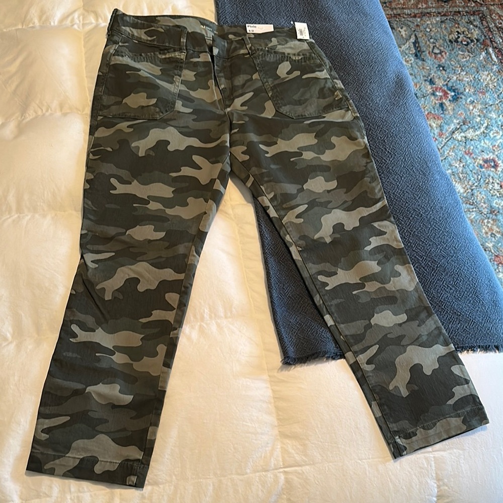 Women’s Pixie Camo Khakis